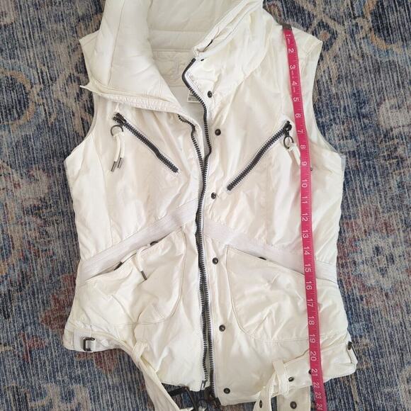 Jet Set JSX White Puffer Winter Snow Vest Zipper Details Size 2 - Picture 8 of 8
